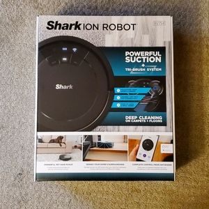 Shark Ion Robot Vacuum RV754 Black NIB
